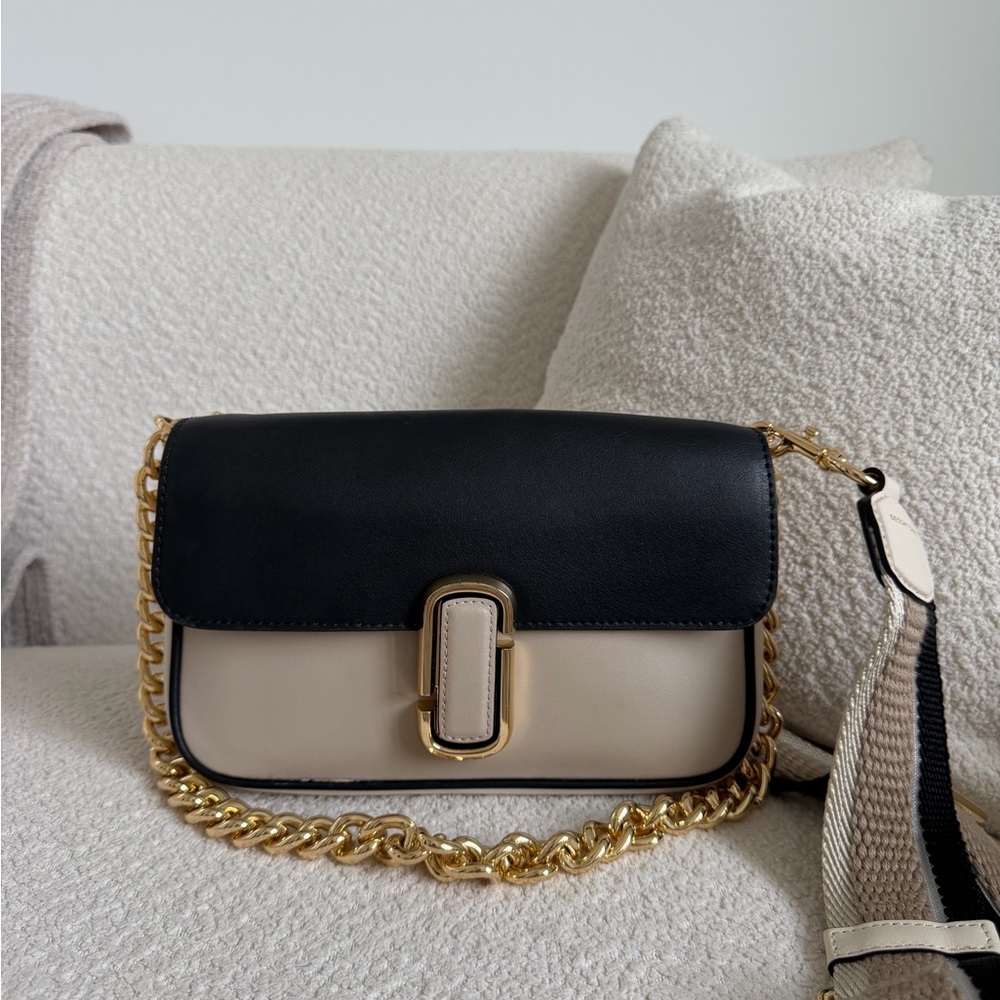 Marc Jacobs Two-Tone Black and Cream Shoulder Bag with Removable Gold Chain